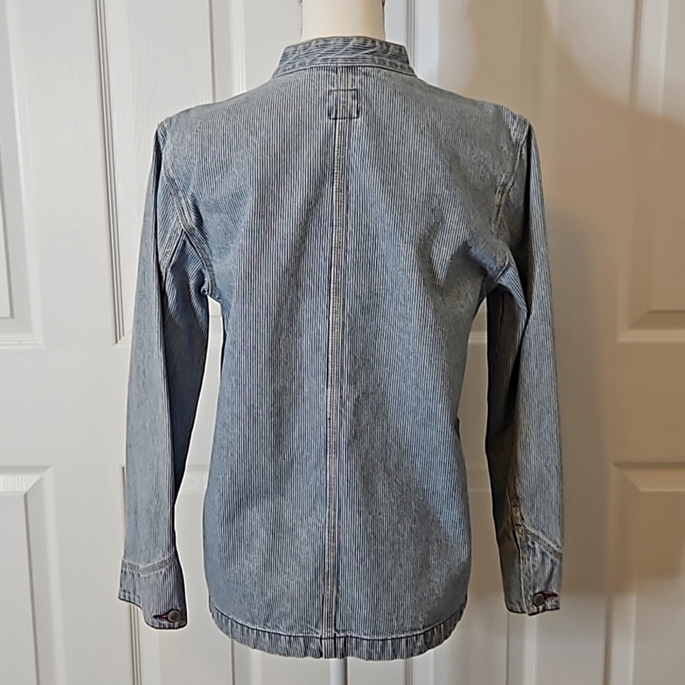 Gap Denim  Vintage Jean Jacket, from the 90's. - Picture 6 of 14